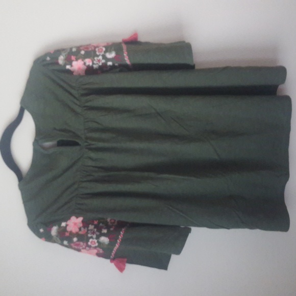 St. John's Bay Top with Floral Embroidery - Green Colour, Size Medium - Picture 5 of 9